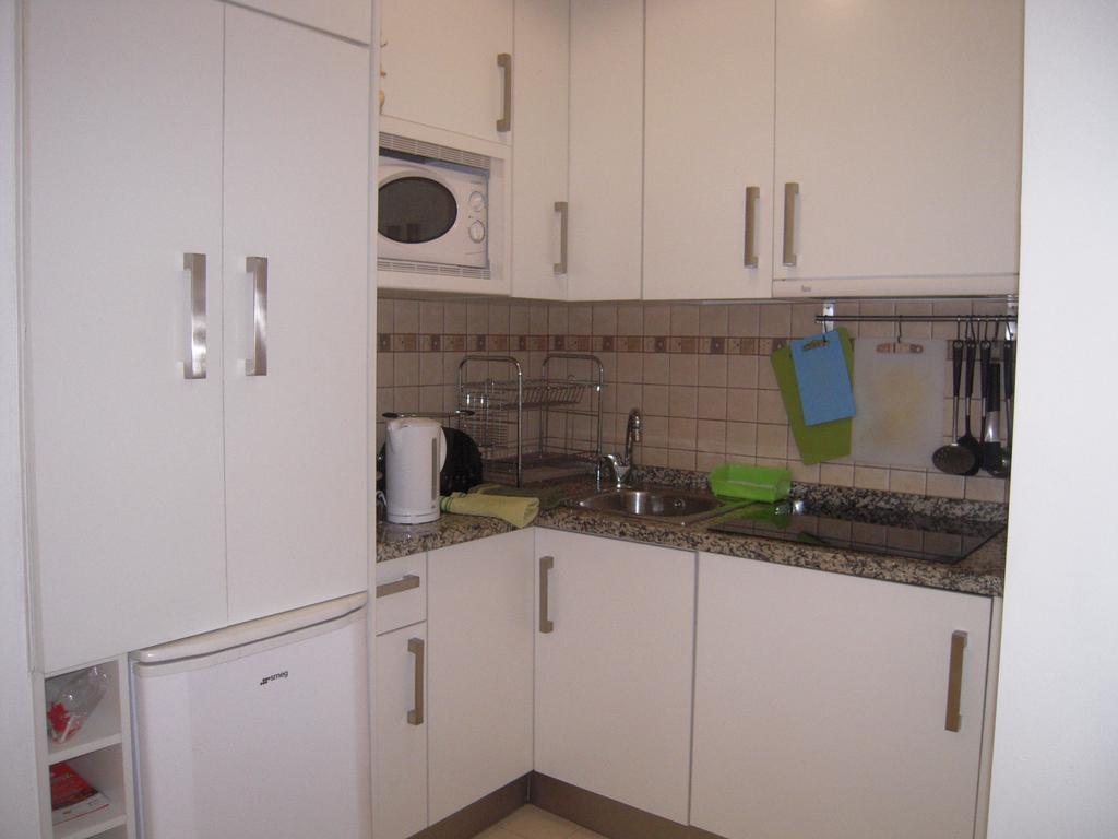 Malama Apartamentos Turisticos Малага Стая снимка