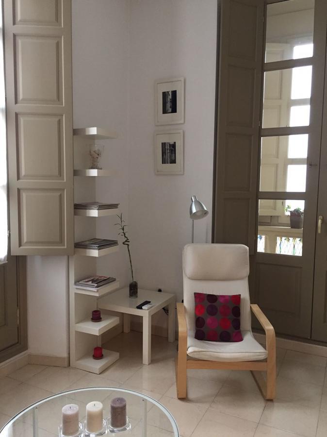 Malama Apartamentos Turisticos Малага Екстериор снимка