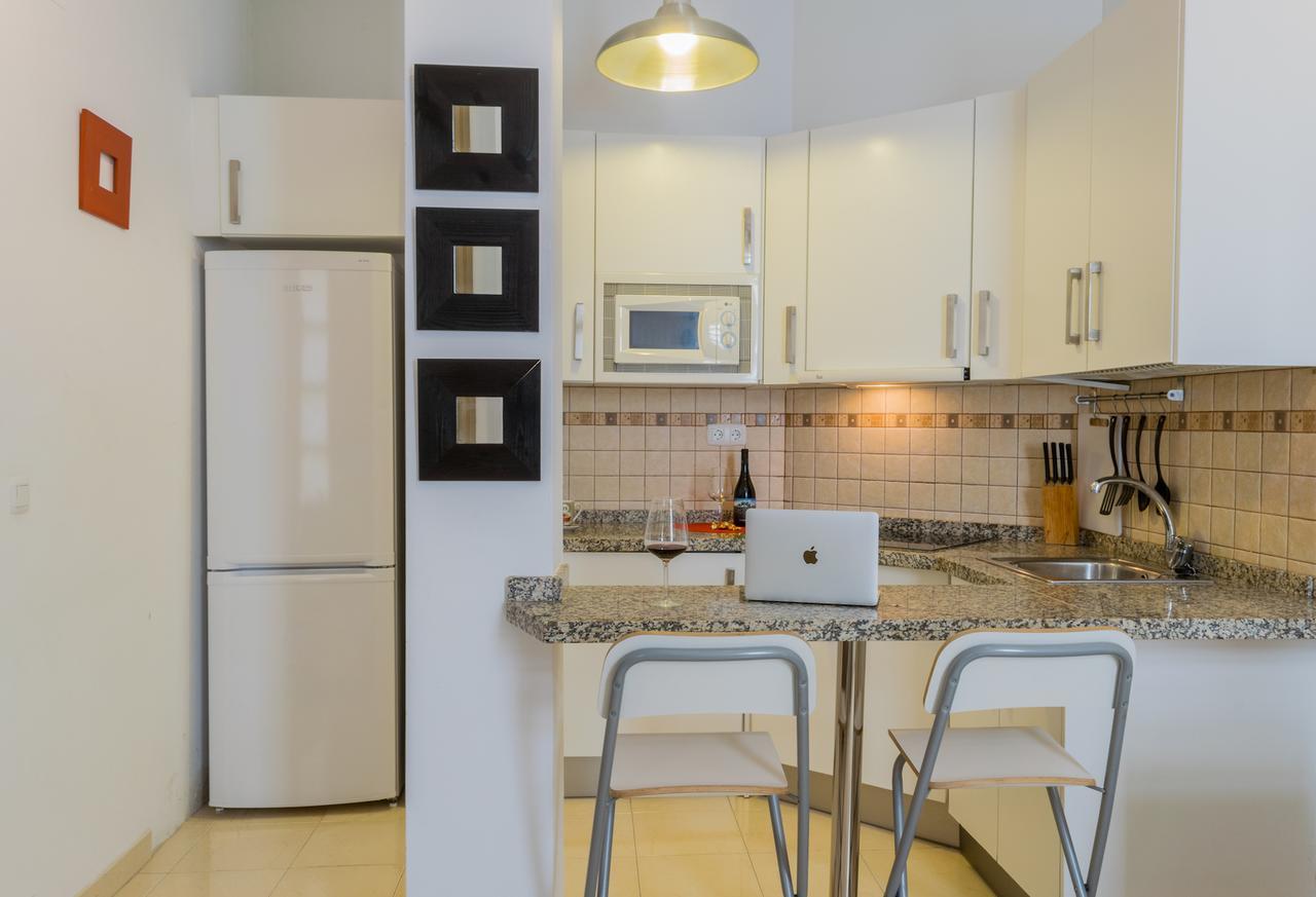 Malama Apartamentos Turisticos Малага Екстериор снимка
